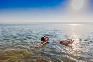 Morze Martwe Sól wodna pływające Spa Hotele Jordania